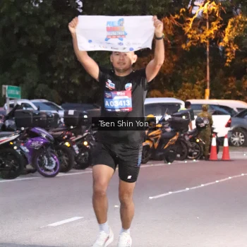 Runner Photo 3782994