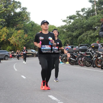 Runner Photo 3783008