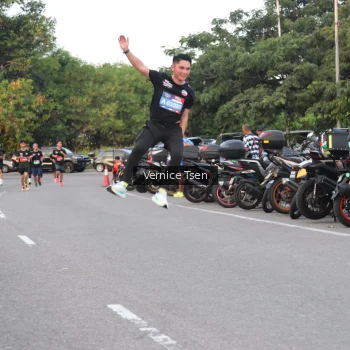 Runner Photo 3783070