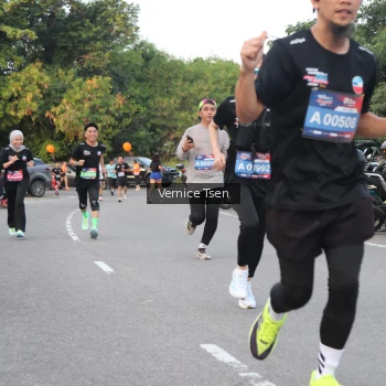 Runner Photo 3783420