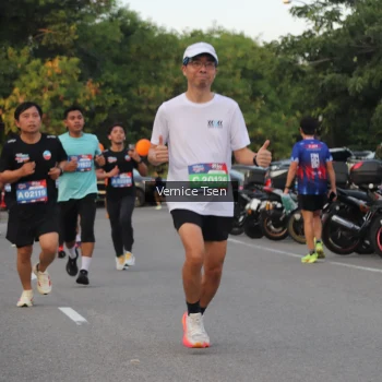 Runner Photo 3783467