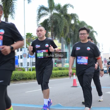 Runner Photo 3783581