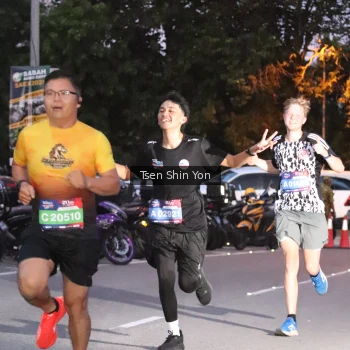 Runner Photo 3783585