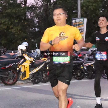 Runner Photo 3783675