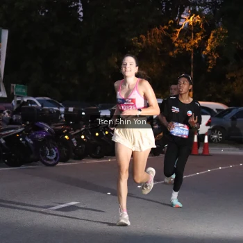 Runner Photo 3783763