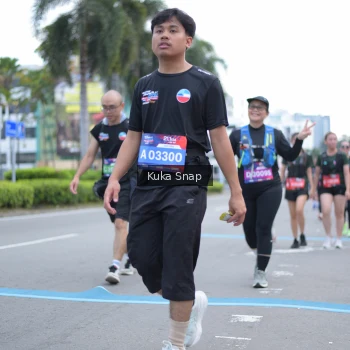 Runner Photo 3783779