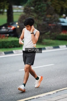 Runner Photo 3783801