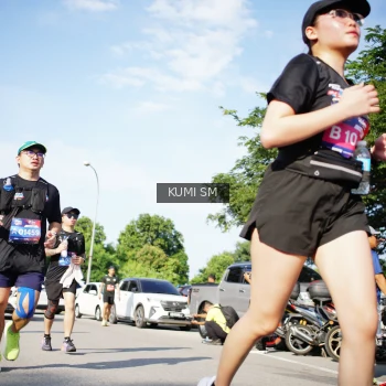 Runner Photo 3783812