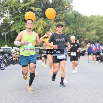 Runner Photo 3783833