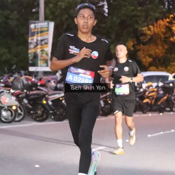 Runner Photo 3783954