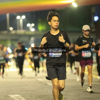 Runner Photo 3783960