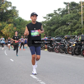 Runner Photo 3784086