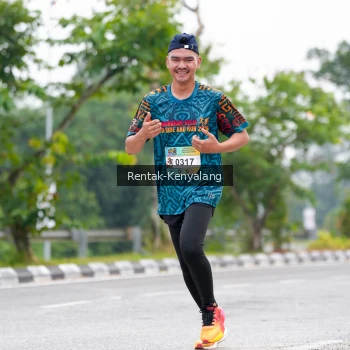 Runner Photo 3784116