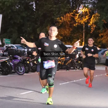 Runner Photo 3784174