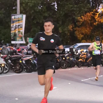Runner Photo 3784222