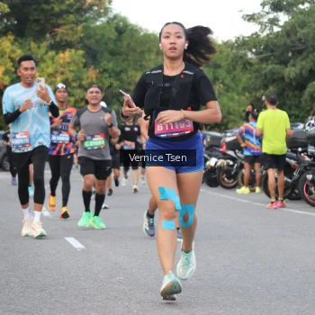 Runner Photo 3784295