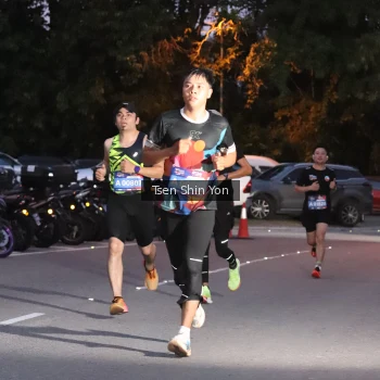 Runner Photo 3784348