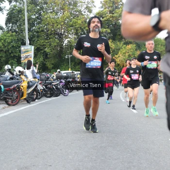 Runner Photo 3784450