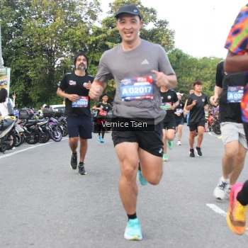 Runner Photo 3784468