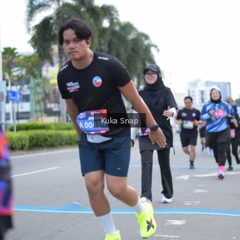 Runner Photo 3784545