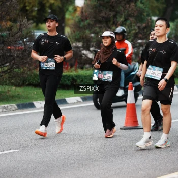 Runner Photo 3784552