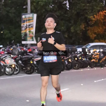 Runner Photo 3784593