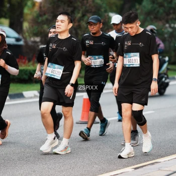 Runner Photo 3784596