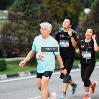 Runner Photo 3784737