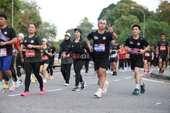Runner Photo 3784975