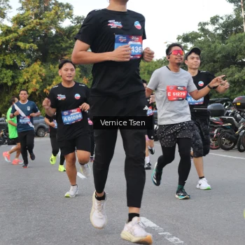 Runner Photo 3785051