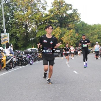 Runner Photo 3785250