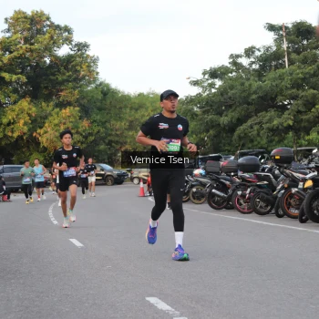 Runner Photo 3785266