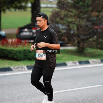 Runner Photo 3785296