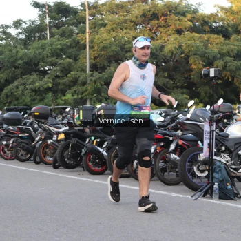 Runner Photo 3785339