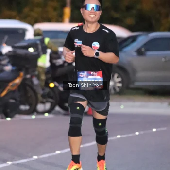 Runner Photo 3785443