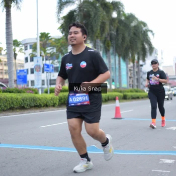 Runner Photo 3785456