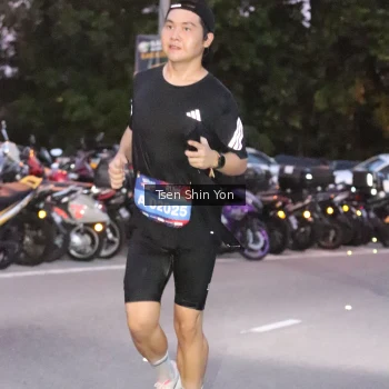 Runner Photo 3785510
