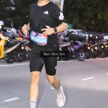 Runner Photo 3785513