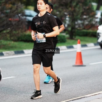 Runner Photo 3785536