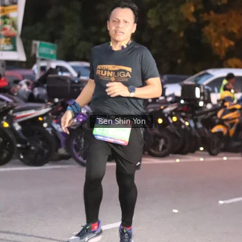 Runner Photo 3785554