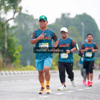 Runner Photo 3785621