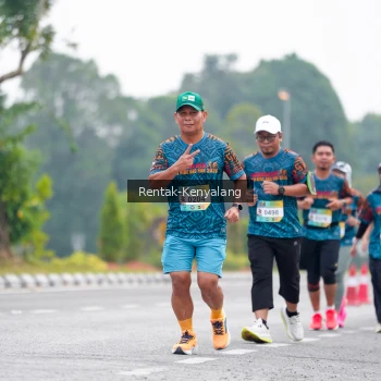Runner Photo 3785634