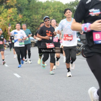 Runner Photo 3785650