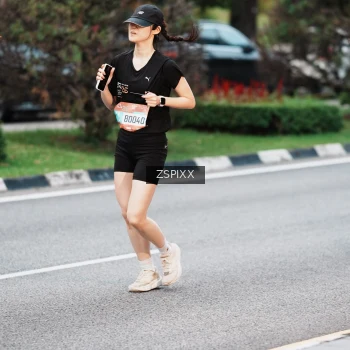 Runner Photo 3785691