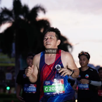 Runner Photo 3785753