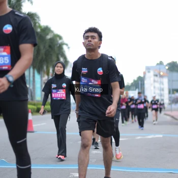 Runner Photo 3785790