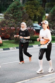 Runner Photo 3785855