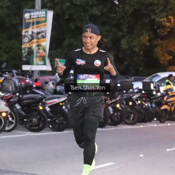 Runner Photo 3785867