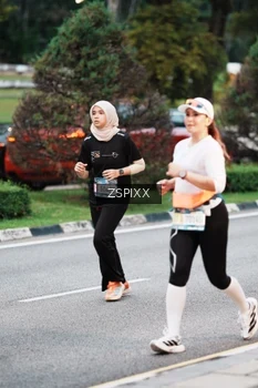 Runner Photo 3785877