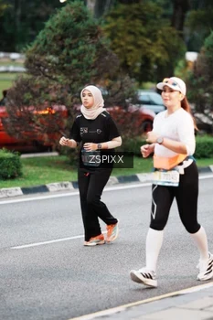 Runner Photo 3785887